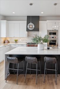aspen-homes-15830-S-Chalone-Dr-25-Kitchen