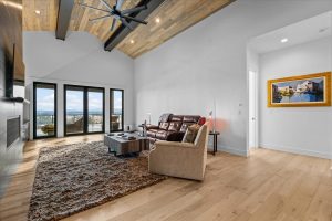 aspen-homes-15830-S-Chalone-Dr-33-Den