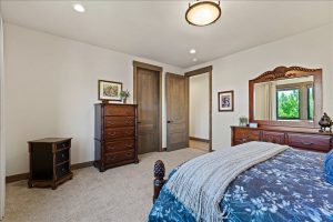 aspen-homes-mccall-falls-drive077