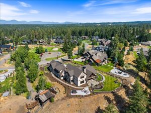 aspen-homes-mccall-falls-drive100